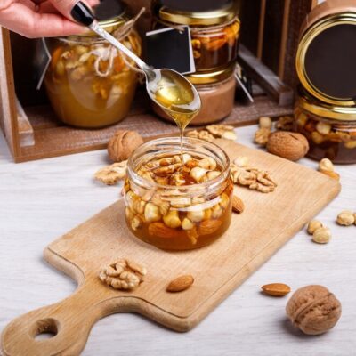 Jar honey wooden board 310178 565